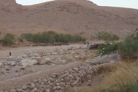 Forced to leave homes, Meezan district residents in Zabul face severe water shortages amid drought and groundwater decline. [image via Tolo News]