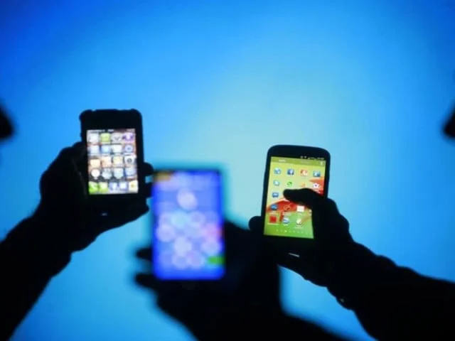 Disruption in Internet services across Pakistan causes slow speeds, affecting online platforms, businesses, and VPN registration. [Representational Image via The Express Tribune]