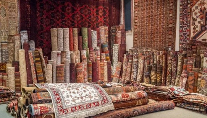 Pakistani handmade carpet exporters won two prestigious best design awards at the “CFE” Global Exhibition in Istanbul