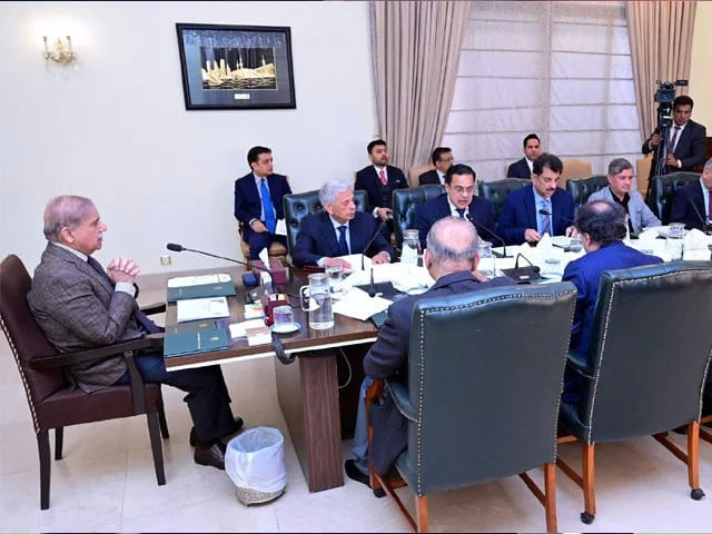 PM Shehbaz urges swift, transparent privatization of government departments under "Uraan Pakistan" with legal support. [Image via The Express Tribune]